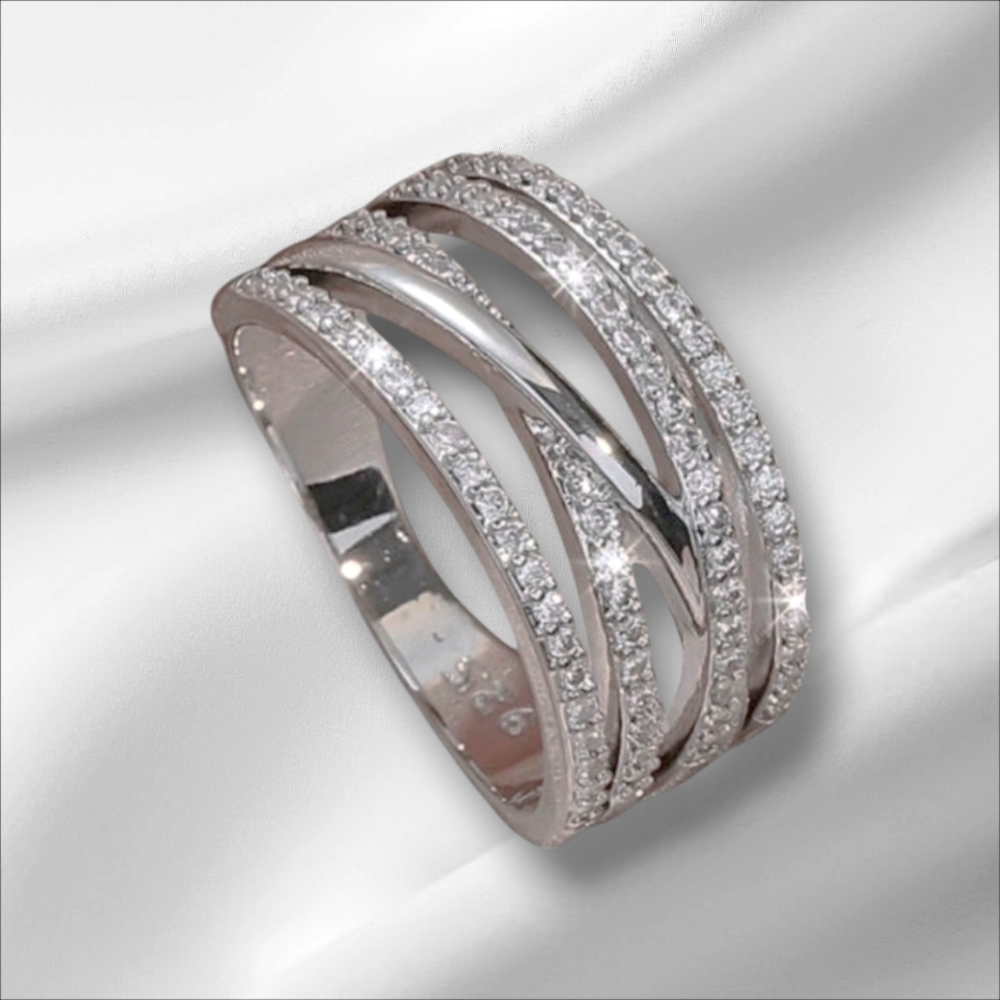 925 Silver Multiband Cubic Zirconia Ring, NWOT - Great Gift 🎁